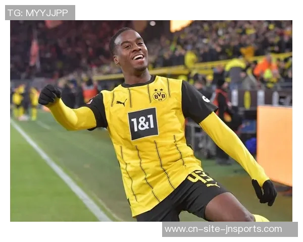 吉滕斯分享英格兰U21队友间的UNO游戏乐趣期待在欧洲杯中取得胜利