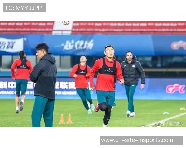 尹鸿博宣布明天将迎来最后一场中超比赛因伤选择退役