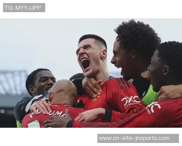 曼联球迷热议阿莫林连胜35场卡里克仅需两场表现引发讨论